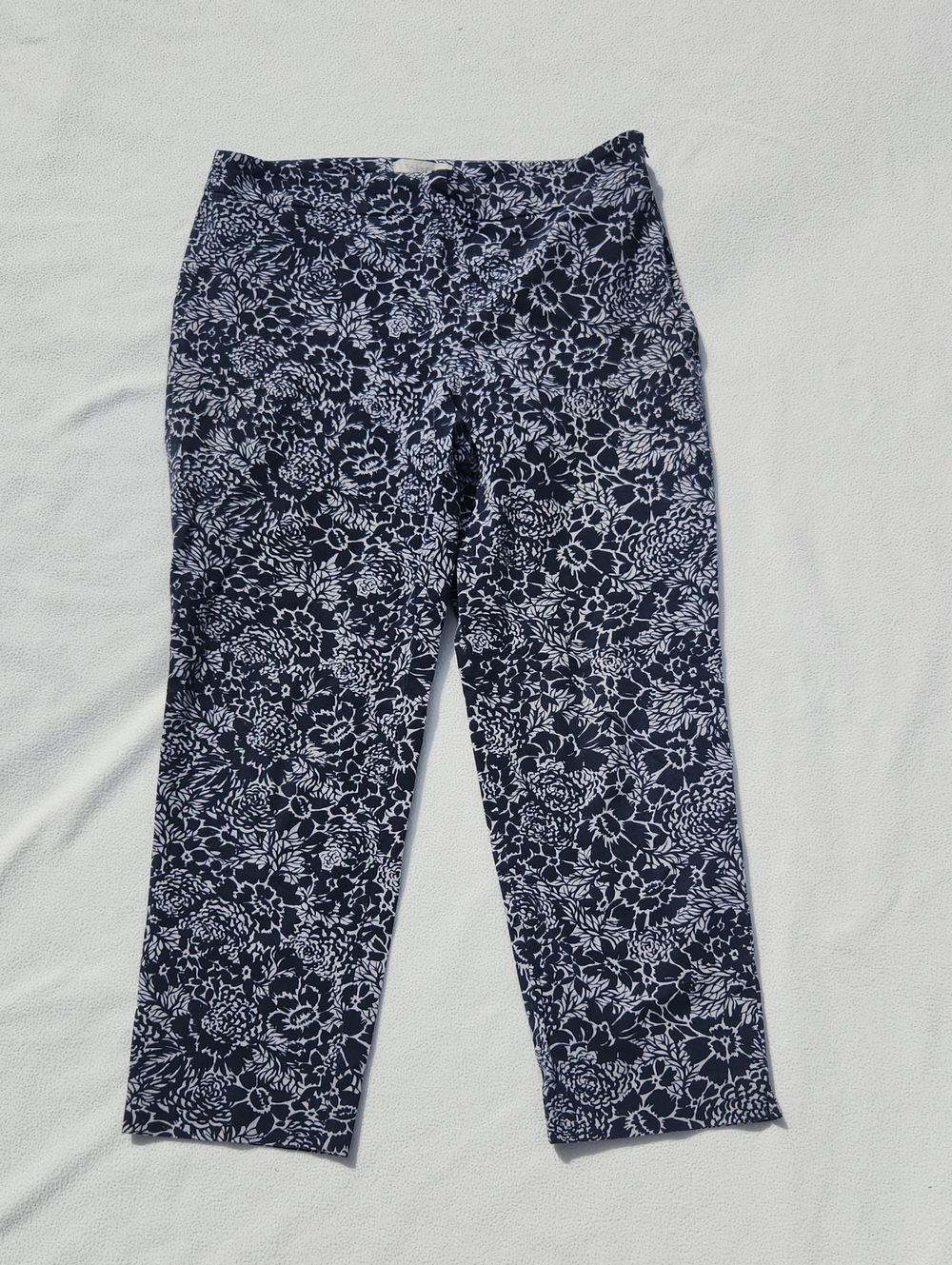 Talbots Navy Blue & White Floral Botanical Ankle Pants Sz 14p